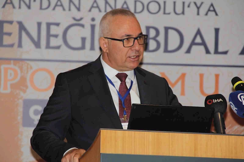 10 ülkeden 77 bilim insanının katıldığı ’İrfan Geleneği’ sempozyumu başladı
