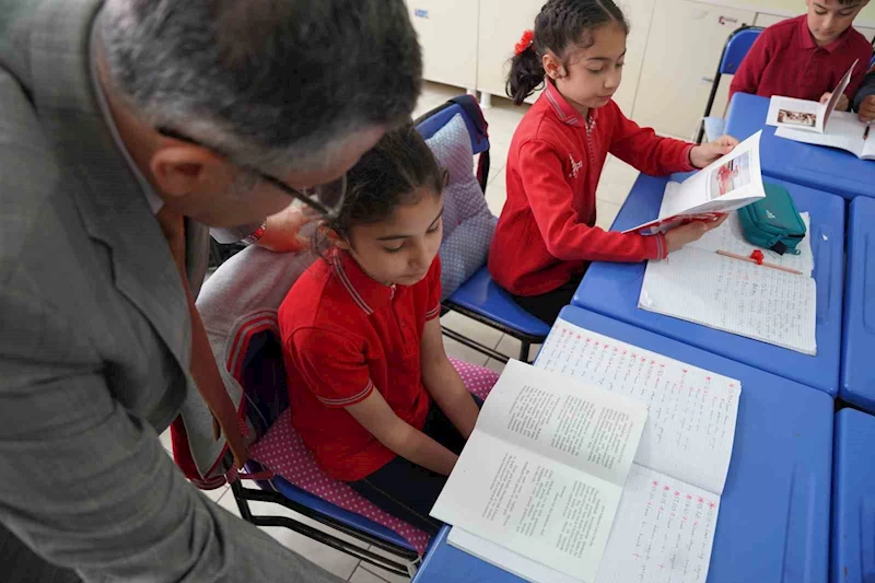 Tokat’ta minik yürekleriyle yazar oldular
