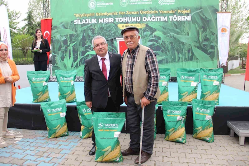 Çiftçilere silajlık mısır tohumu dağıtıldı
