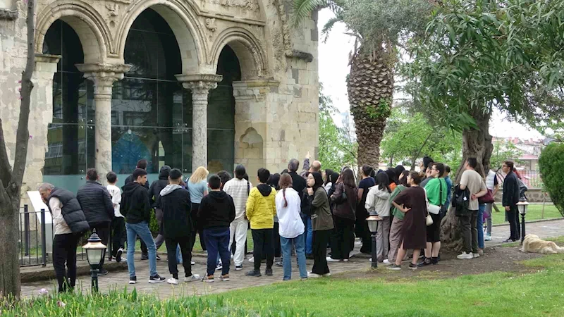 Trabzon’daki Ayasofya Camii’ne yoğun ilgi
