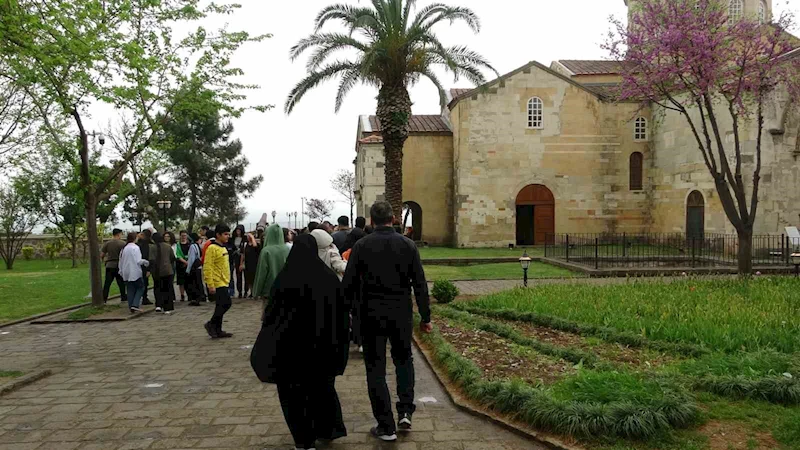 Trabzon’daki Ayasofya Camii’ne yoğun ilgi

