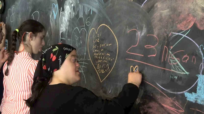 Özel öğrencilerden kendilerine özel pizza
