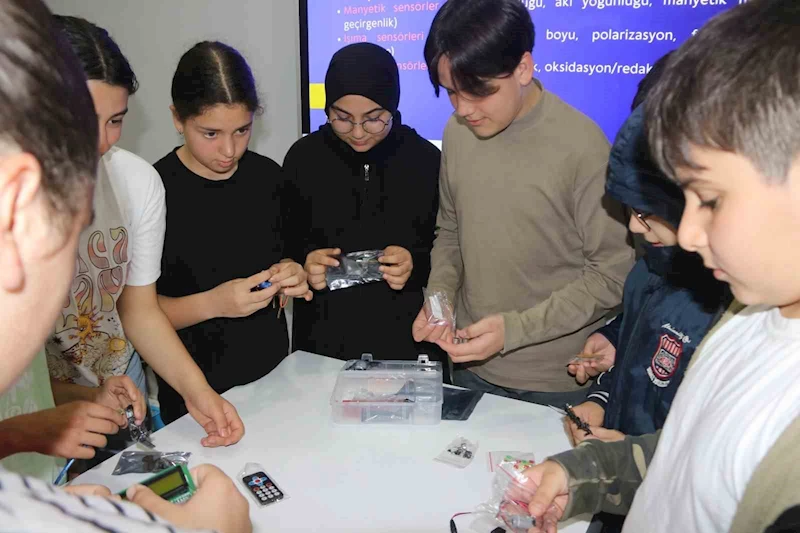Akçaabat’ta robotik kodlama kursu yoğun ilgi görüyor
