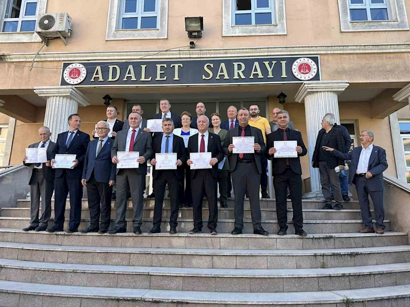 Nuri Tekin mazbatasını aldı
