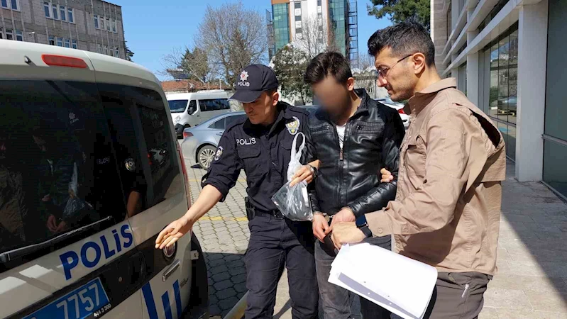 Gitar ve cep telefonu gasbından tutuklandı
