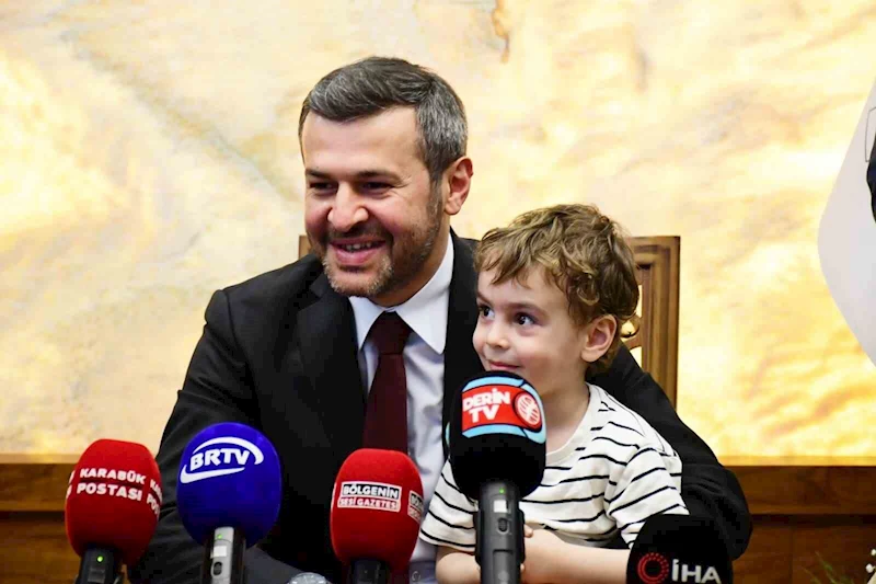 AK Partili belediye başkanının ilk icraatı turnikeleri kaldırmak oldu
