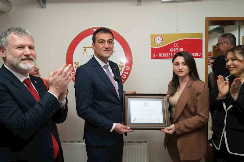 Giresun Belediyesi’nde devir teslim töreni yapıldı
