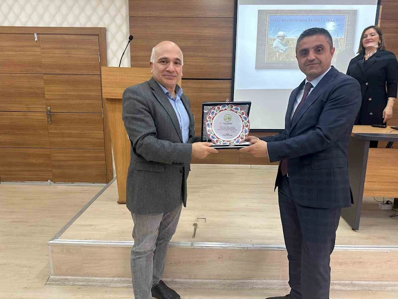 Samsun’da üreticilere çilek yetiştiriciliğinin incelikleri anlatıldı
