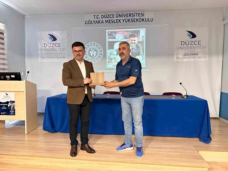 Tecrübelerini gençlere anlattı
