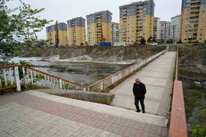 12 kişinin ölümüne yol açan fıkralık köprü yenileniyor
