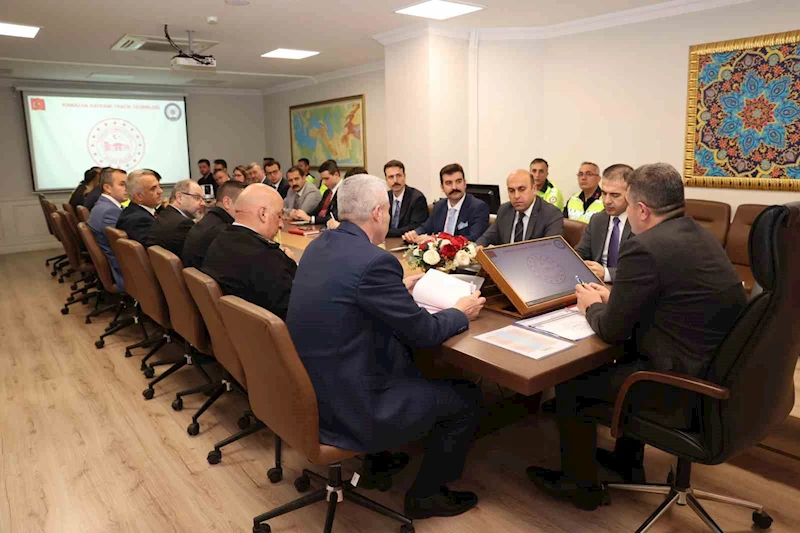 Bayram boyunca 1555 polis ve jandarma görev yapacak
