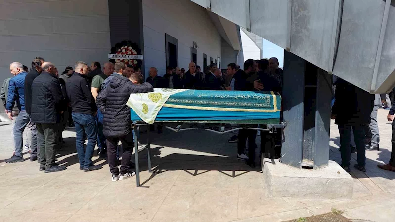 Okulun penceresinden düşen 13 yaşındaki öğrenci hayatını kaybetti
