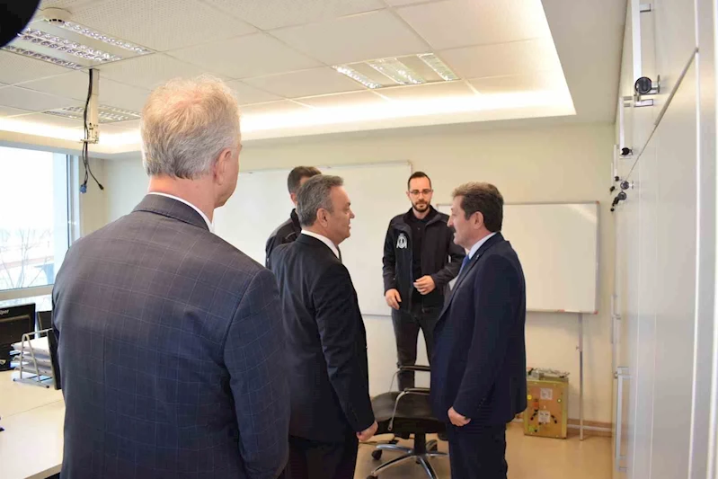 Vali Tavlı, MMO’da
