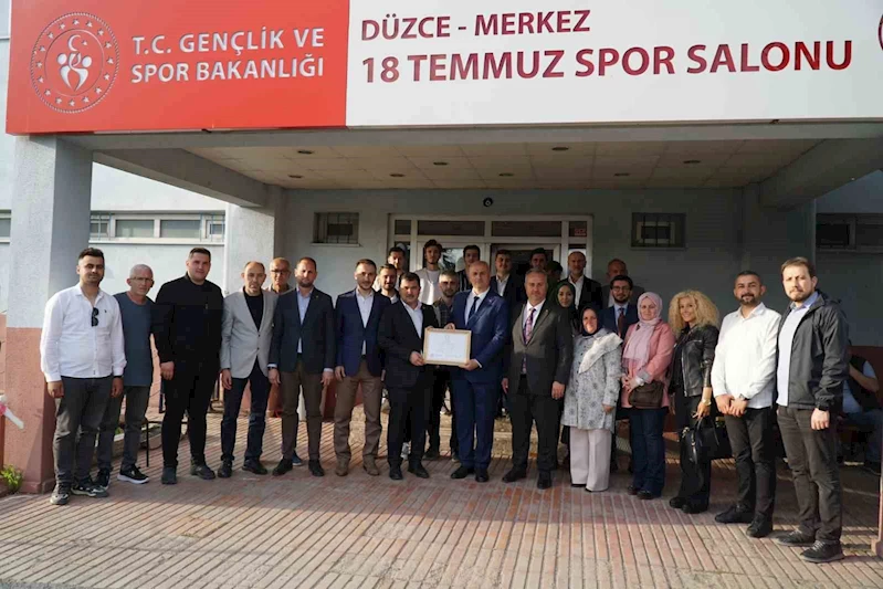 Başkan Yılmaz Yıldız mazbatasını aldı
