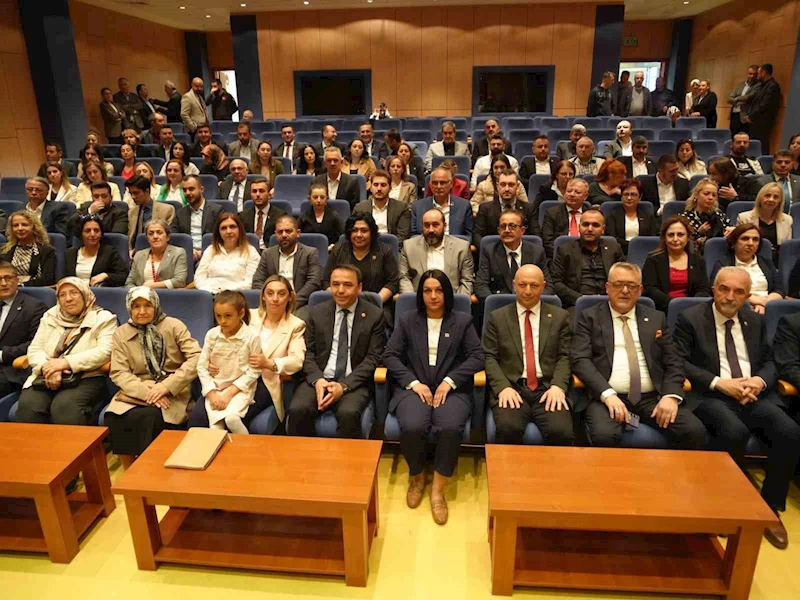 Kastamonu Belediye Başkanı Hasan Baltacı mazbatasını aldı
