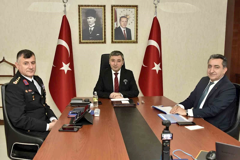 Vali Tanrısever Gümüşhane’nin güvenlik istatistiklerini paylaştı
