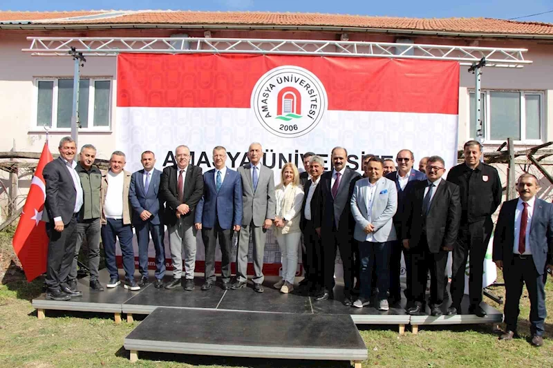 Amasya Üniversitesi’nden kenevir yetiştiriciliğine destek

