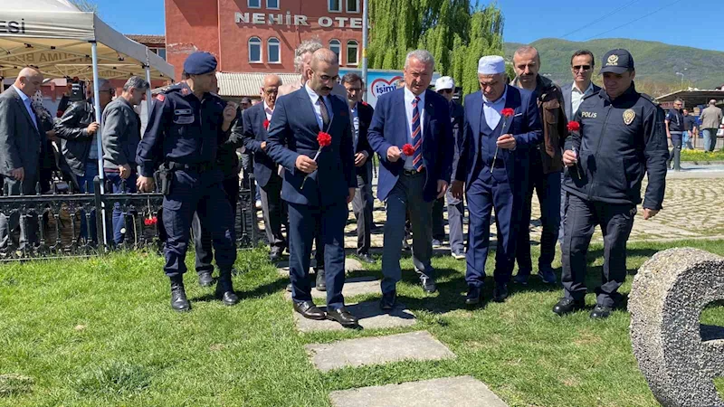 Köprü faciasında hayatını kaybedenler dualarla anıldı
