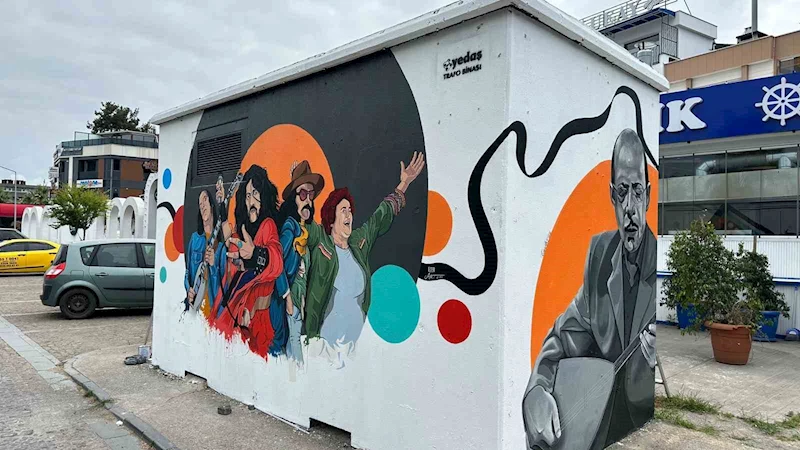 Resim öğretmeni elektrik trafolarını tuval gibi kullanıyor, çizdiği resimler hayran bırakıyor
