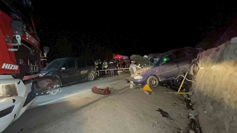 Düzce’de zincirleme kaza: 1 ölü, 3 yaralı
