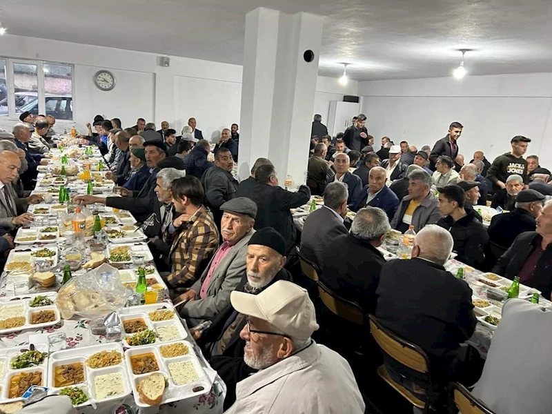Evci köyünde geleneksel iftar yemeği
