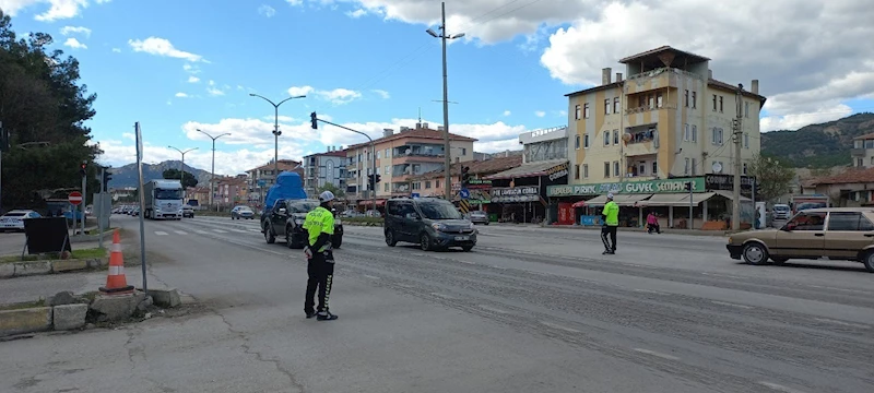 Karadeniz’i İstanbul’a bağlayan D-100 karayolunda trafik yoğunluğu arttı
