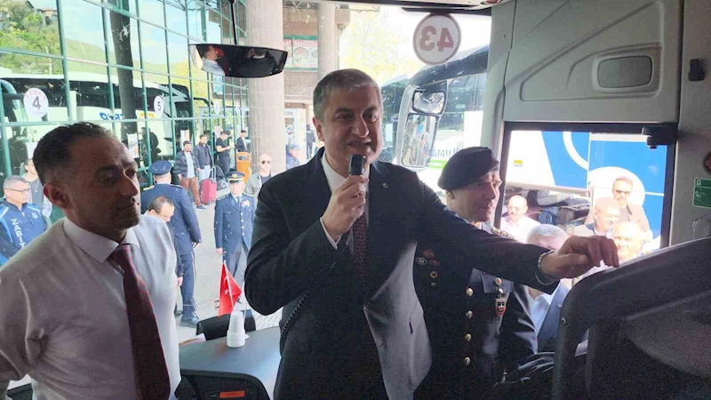 Vali Yavuz tatilcileri terminalden uğurladı
