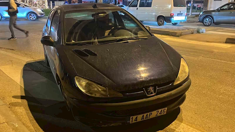 Trafiği birbirine kattı: Kaçtığı kaza yerine geri geldi
