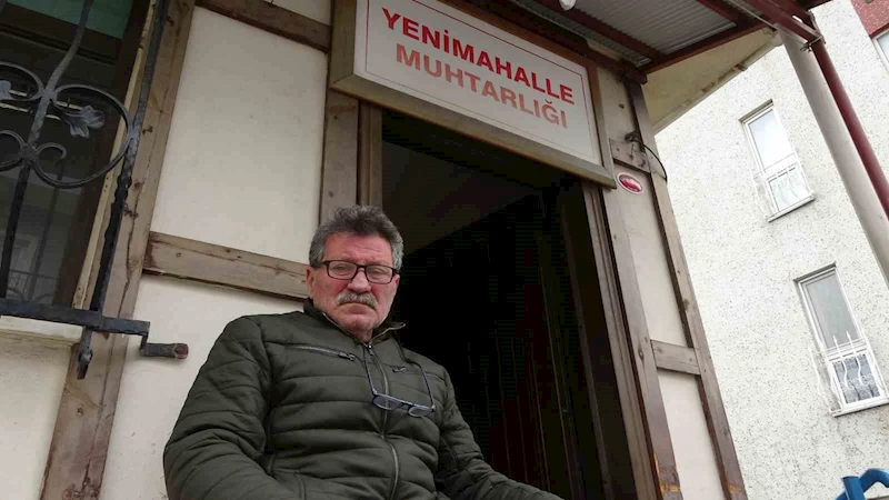 Yaklaşık üç çeyrek asırdır o mahallenin muhtarlığı Batur ailesinde
