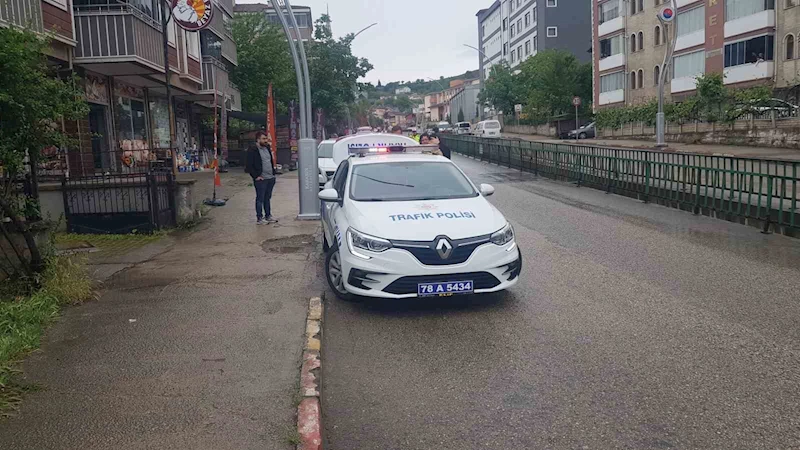 Drift atarken başka bir araca çarpıyordu
