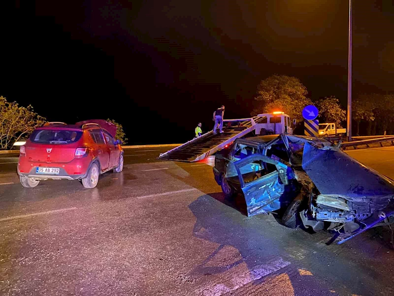 Ordu’da 2 otomobilin çarpıştığı kazada 1’i ağır 5 kişi yaralandı
