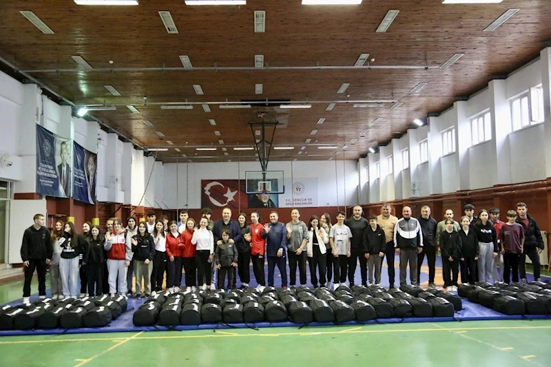 Ordu’da sporculara malzeme desteği sağlandı
