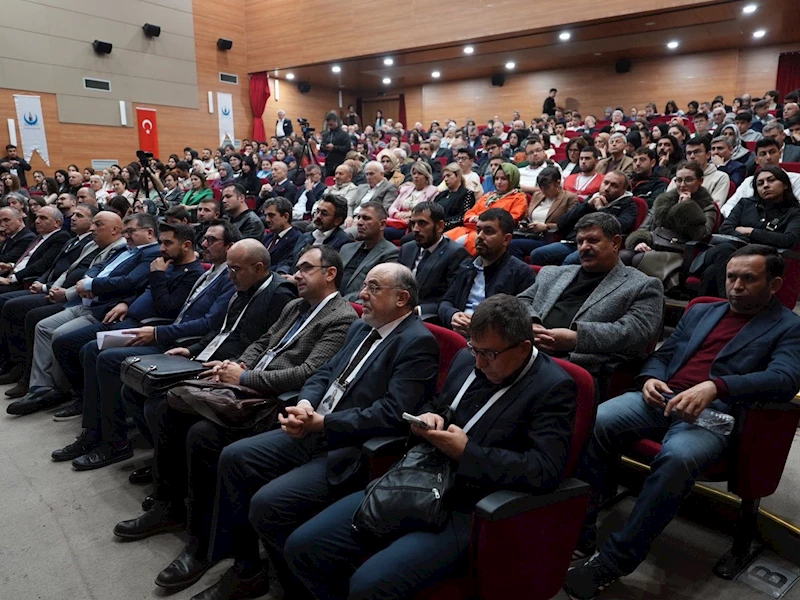 Prof. Dr. Erol Güngör vefatının 41. yılında Düzce’de anıldı
