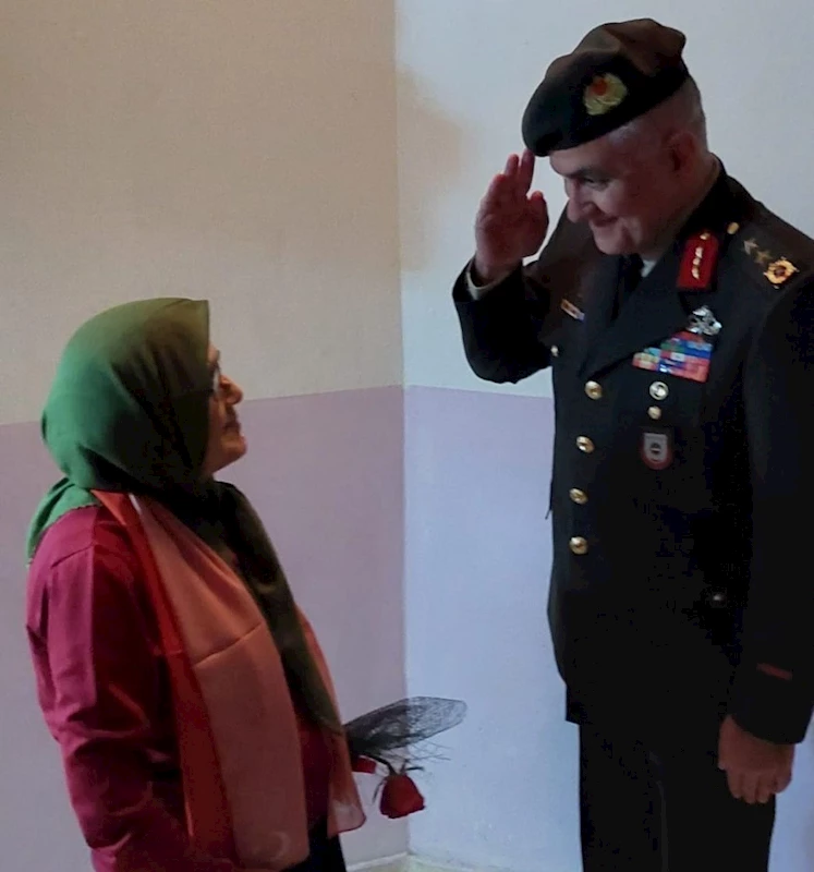 Garnizon Komutanı Ala’dan şehit annesine anlamı ziyaret
