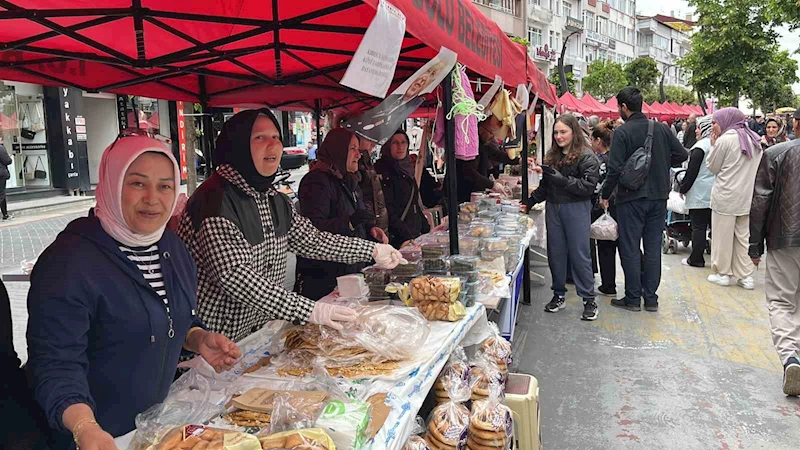 Bolu’nun ‘Babası’ 35’nci şükran günlerinde anıldı: “İzzet Baysal ismini Bolu’dan çıkardığımızda geriye bir hiç kalır”
