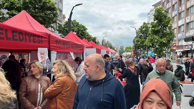 Bolu’nun ‘Babası’ 35’nci şükran günlerinde anıldı: “İzzet Baysal ismini Bolu’dan çıkardığımızda geriye bir hiç kalır”
