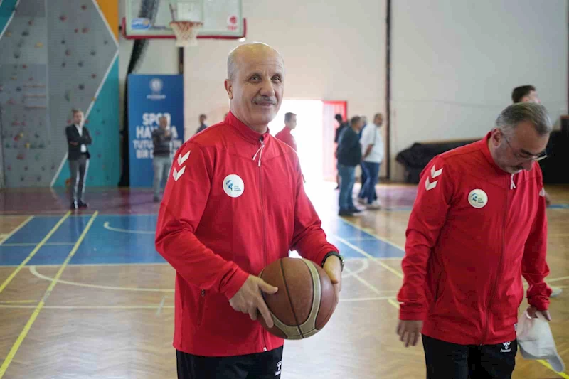 YÖK Başkanı Özvar: "Üniversite öğrencilerinin yüzde 83’ünde fiziksel aktivite yok"
