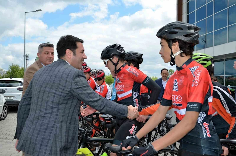 Selanik’te Atatürk’ün evinden alınan toprak ve bayrak Bolu’ya ulaştı
