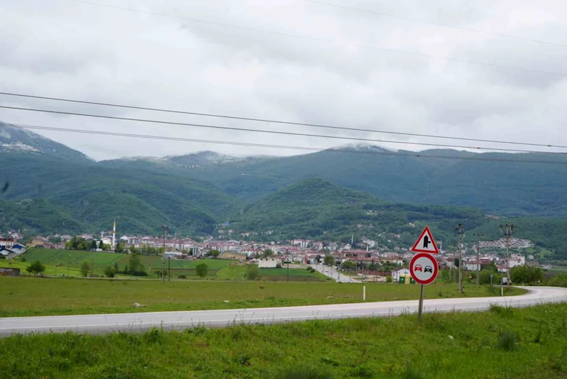 Mayıs karı Akdağ’ı beyaza bürüdü
