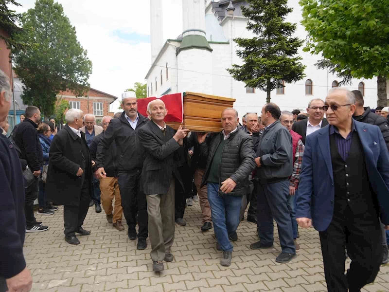 “Sarımsakçı Vekil” Mehmet Yıldırım, son yolculuğuna uğurlandı
