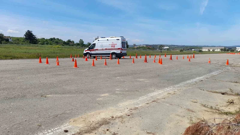 Sinop’ta ambulans sürüş güvenliği eğitimi
