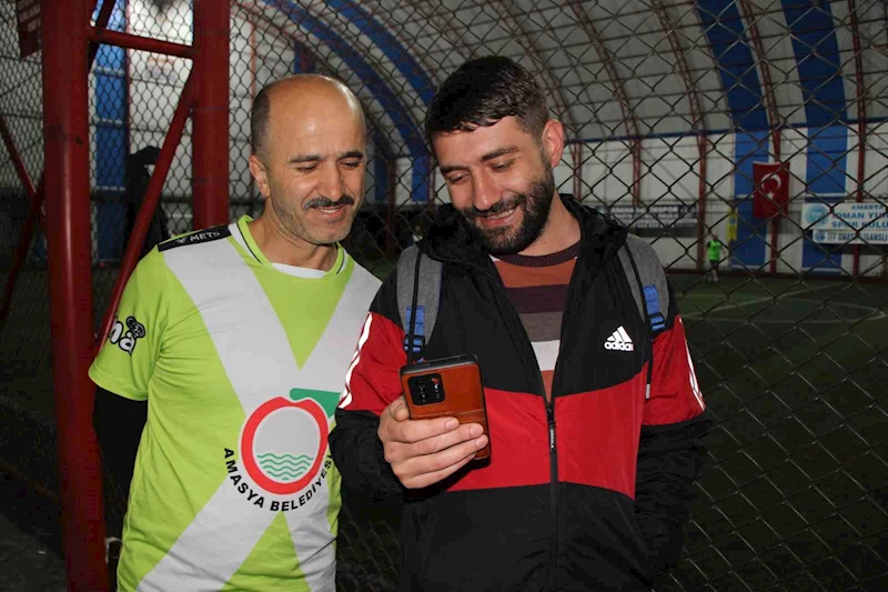 Diz çöküp yerlere yattı, yediği golü böyle anlattı: “Yılın en iyi yenilen golüydü”
