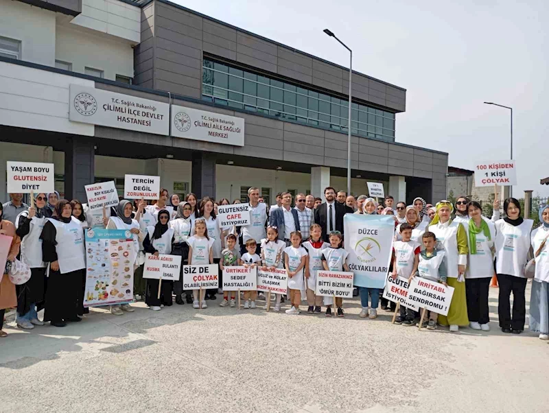 Hastane bahçesinde ücretsiz sağlık taraması yaptılar
