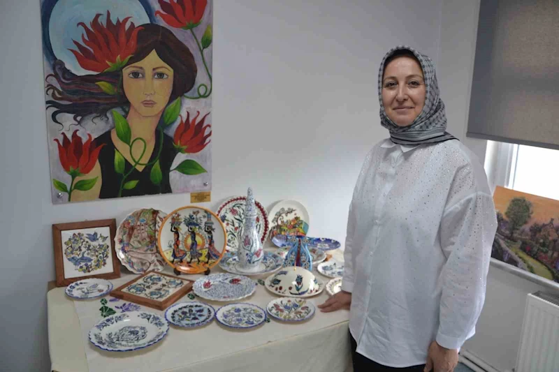 Renklerin dile geldiği çini sergisi açıldı
