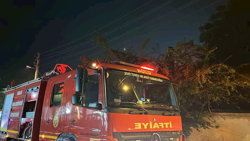 İtfaiyenin erken müdahalesi faciayı önledi
