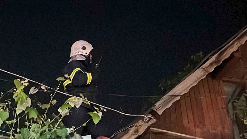 İtfaiyenin erken müdahalesi faciayı önledi
