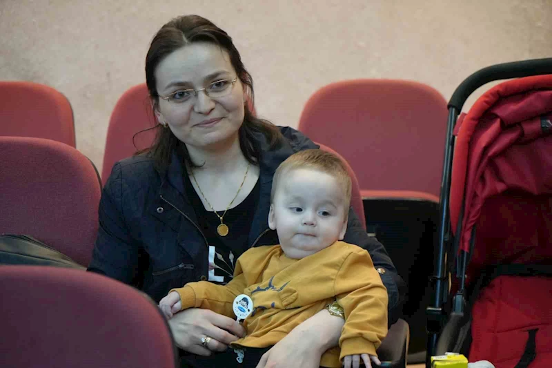 Türkiye’de her gün 1 bebek yemek borusu olmadan doğuyor
