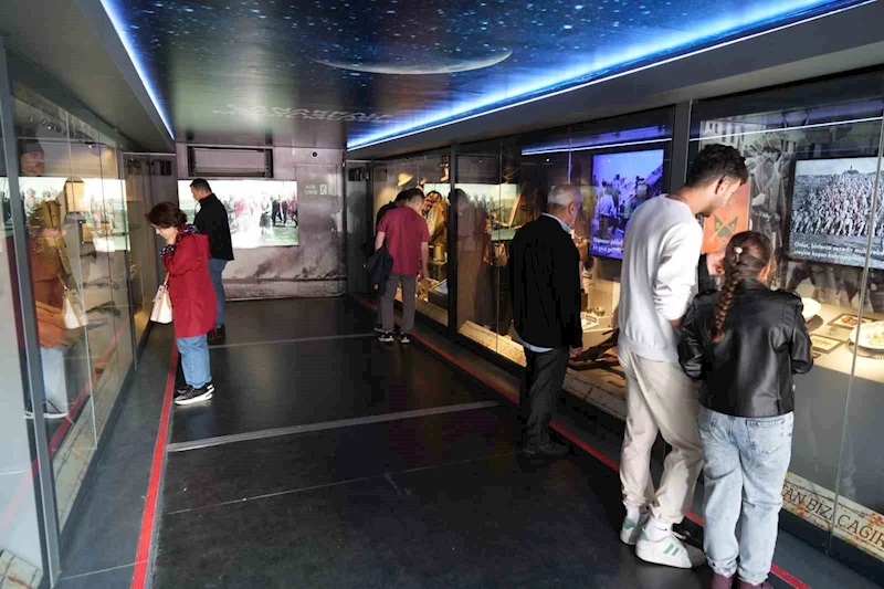 Çanakkale ruhu bu mobil tırda: Kanlı mendilden, mermi tufanına
