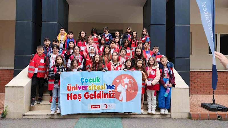 Çocuk Üniversitesi projesiyle minikler kampüs hayatını deneyimledi
