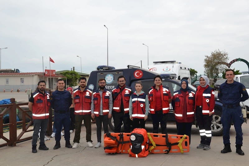 Denizden tıbbi tahliye eğitimi ve tatbikatı gerçekleştirildi
